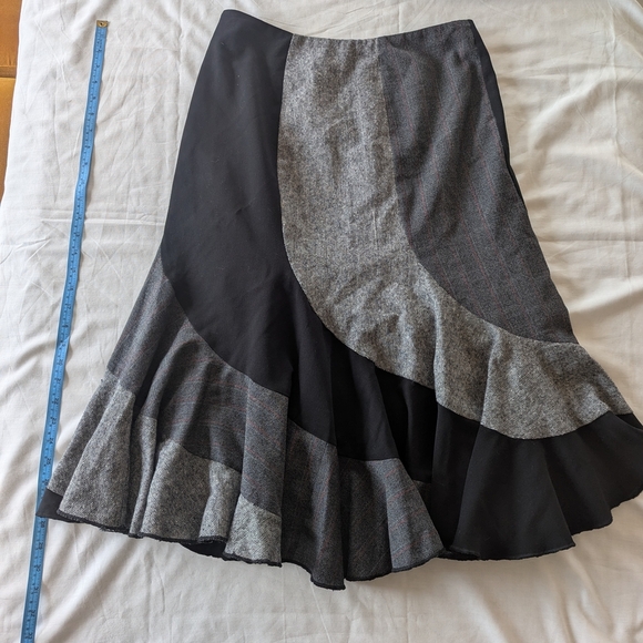 Gray and Black Trumpet Midi Wool Skirt Size 8 - Picture 2 of 6